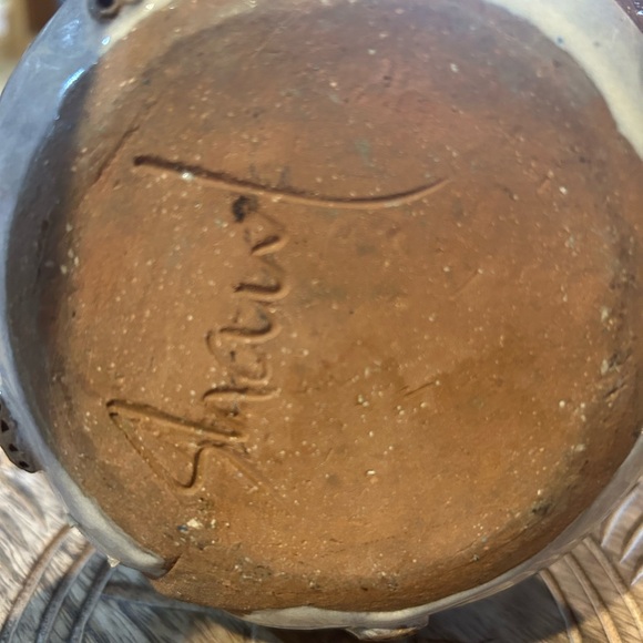 Handcrafted Cat pottery flower frog - Picture 3 of 6